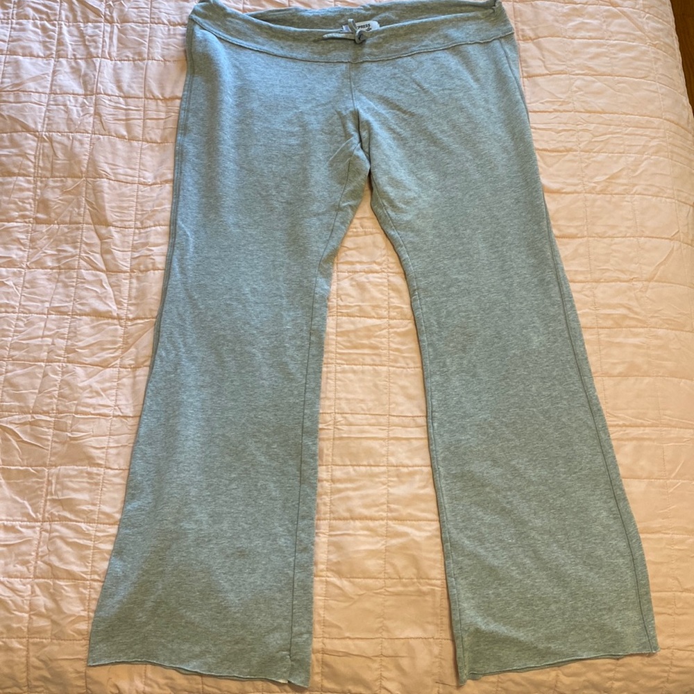 Womens Express gray Y2K Low-Rise size L Sweatpants flare bottom cuffs!